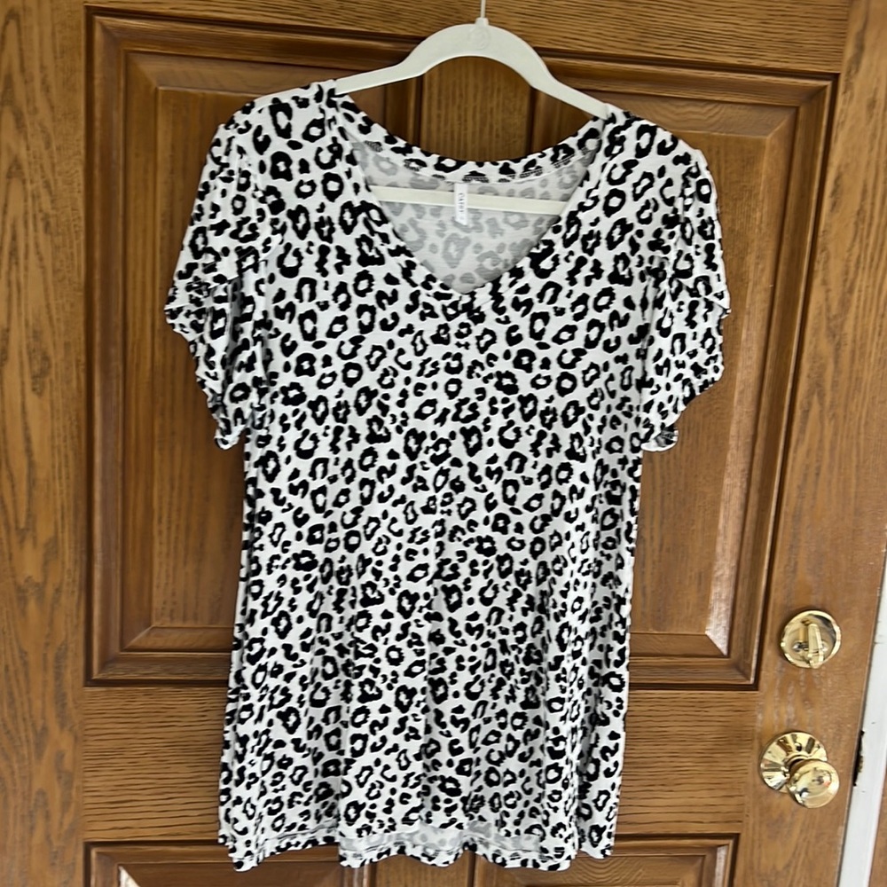 women’s short sleeve swing top